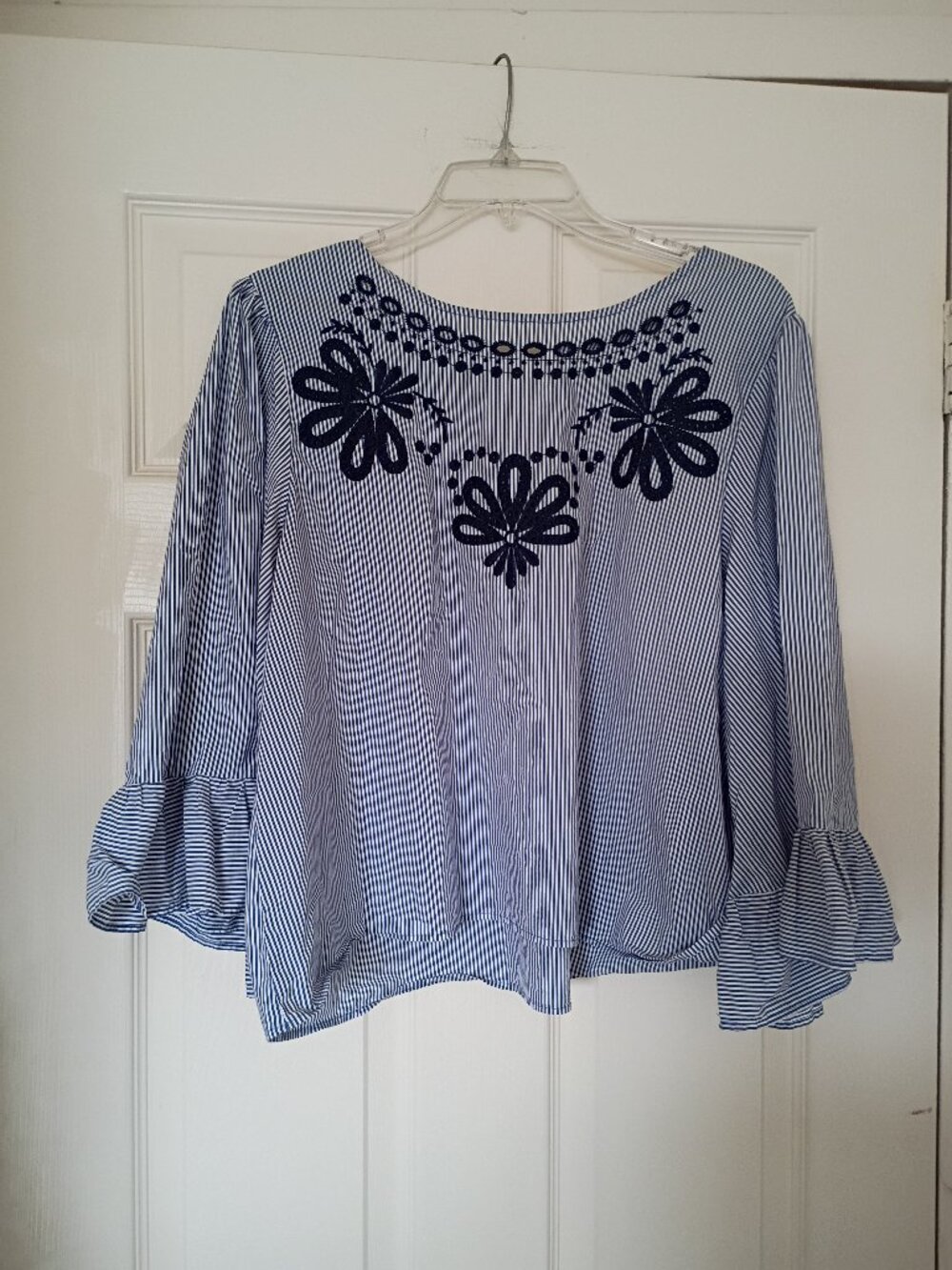 UNBRANDED Embroidered Top with Bell Sleeves Size M/L